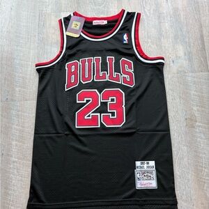 Michael Jordan (sz below) black and red Chicago Bulls basketball jersey classic